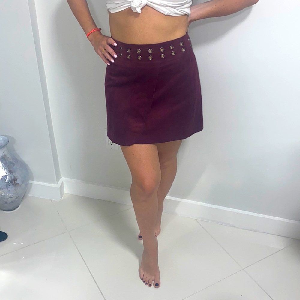 BCBG MAXAZRIA SUEDE BURGUNDY SKIRT Sz Medium